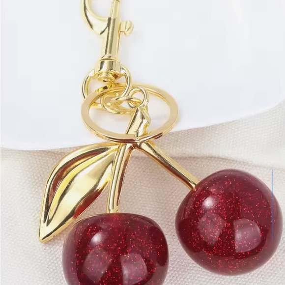 Fashion Delicious Red Cherry Keychain Summer Fruits Cherries Pendant Keyring NIP - Picture 4 of 7